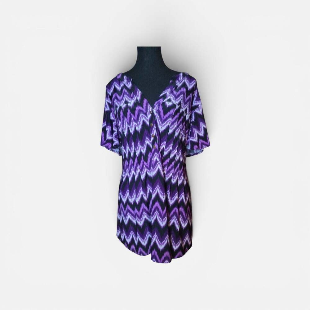 Cocomo Woman Purple and Black Zigzag Print V-Neck Short Sleeve Blouse